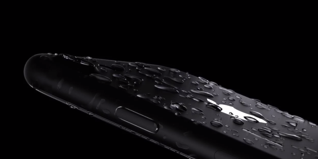 iphone-7-waterproof