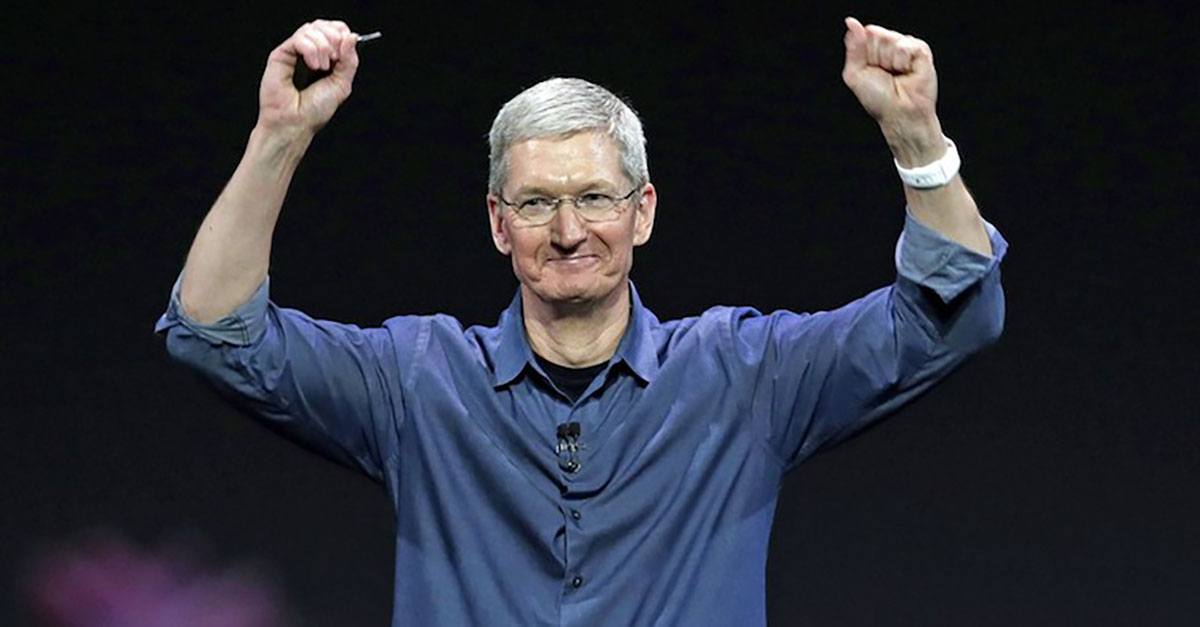 Tim Cook ustępuje z funkcji dyrektora generalnego Apple. Zastąpi go John Ternus